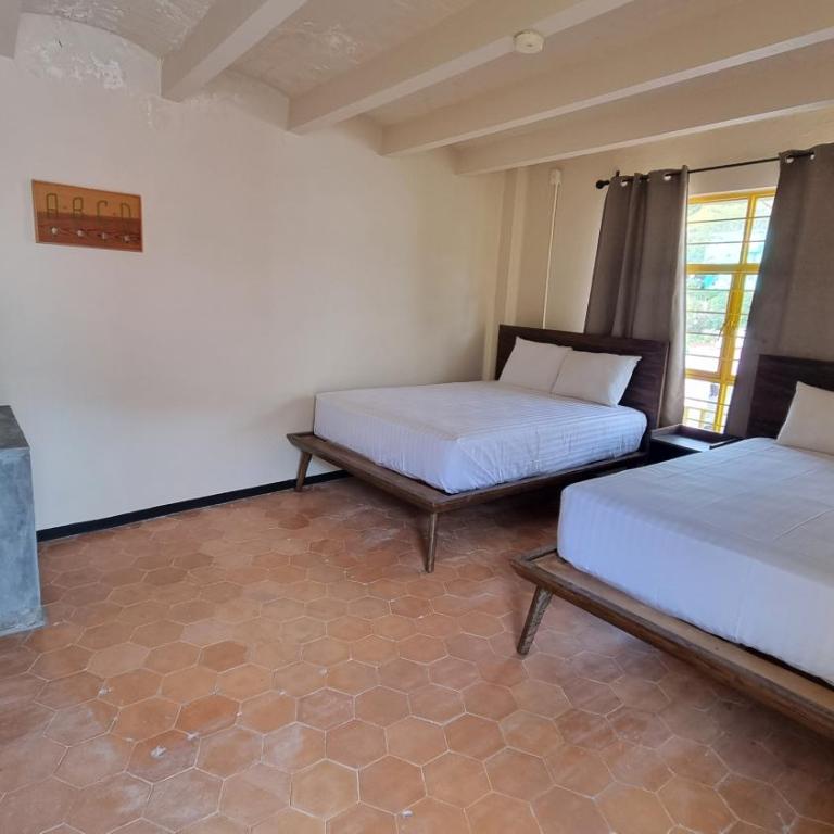 Hotel Colonial Guanajuato - Premium Quadruple Room - 5