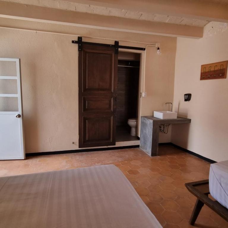 Hotel Colonial Guanajuato - Premium Quadruple Room - 6