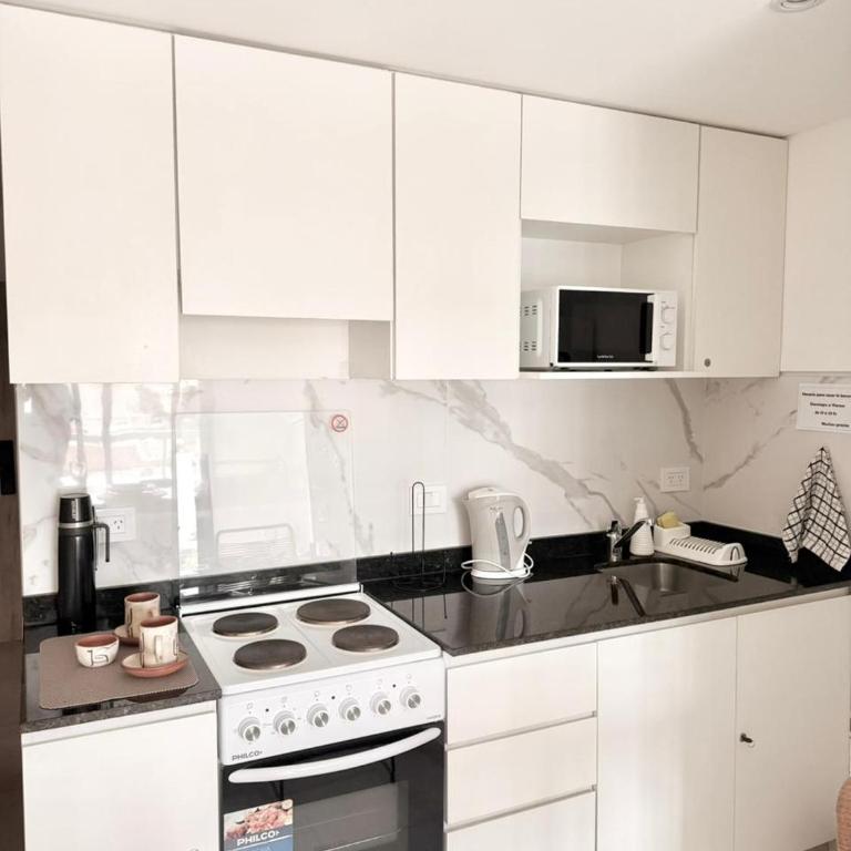 Alcazar Buona Vista Suites - One-Bedroom Apartment - 2