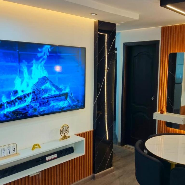 Departamento Black and Gold de lujo, confort y ducha Spa - Two-Bedroom Apartment - 4