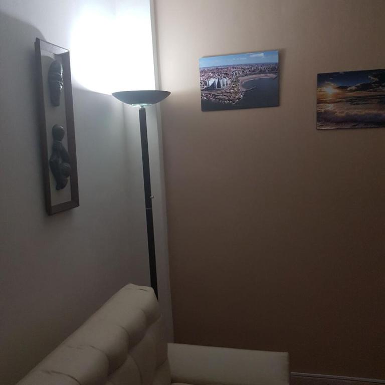 Depto 2 ambientes comodos, Av Luro, zona centro - One-Bedroom Apartment - 6