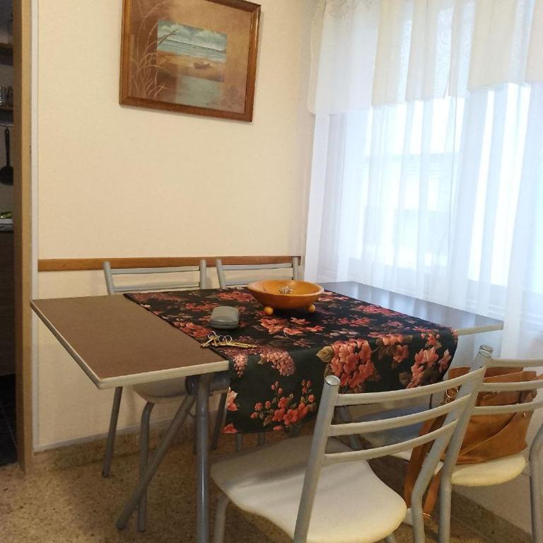 Depto 2 ambientes comodos, Av Luro, zona centro - One-Bedroom Apartment - 8