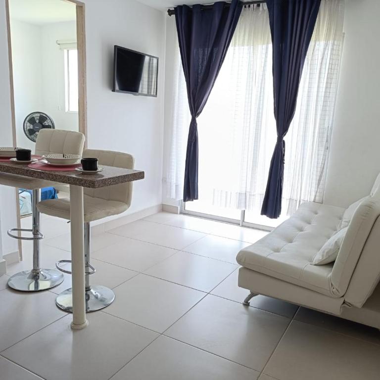 Aviva Sierra 1804 - Two-Bedroom Apartment - 2