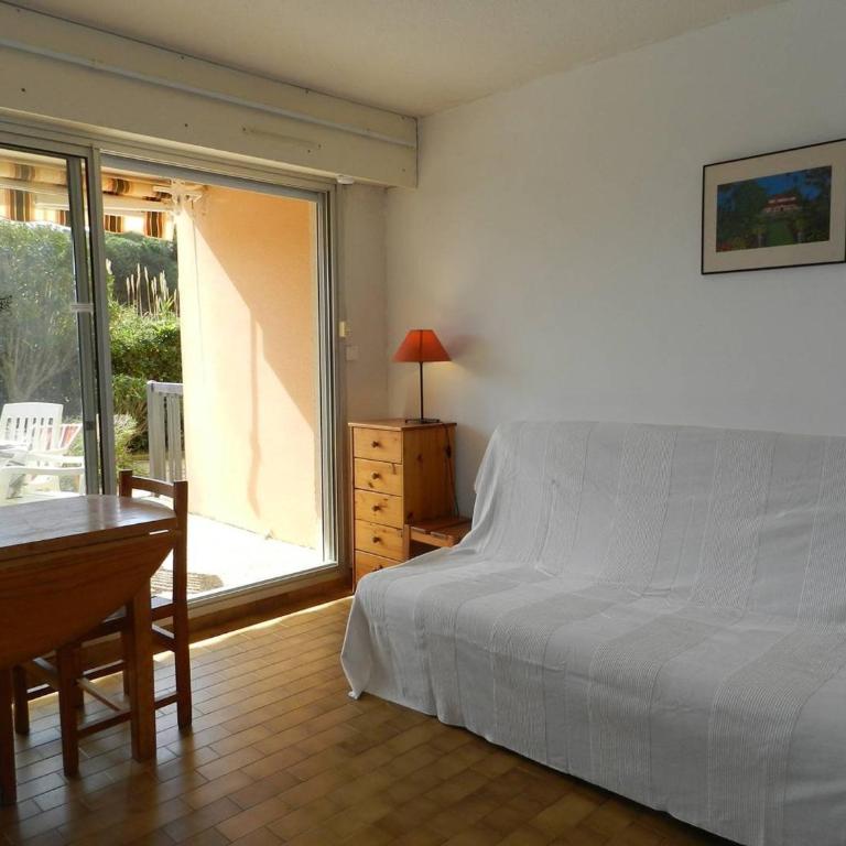 Studio à Bormes-les-Mimosas avec accès plage, terrasse et parking - FR-1-251-875 - Apartamento - 15