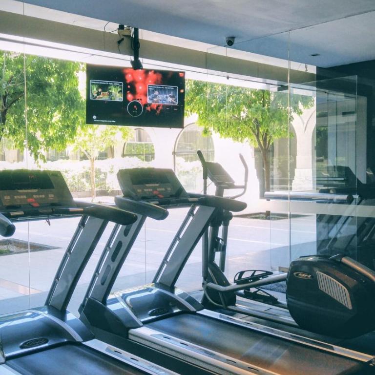 2 Bedroom Luminous Spacious LiveHotel Pool Gym - Apartamento de 2 dormitorios - 4