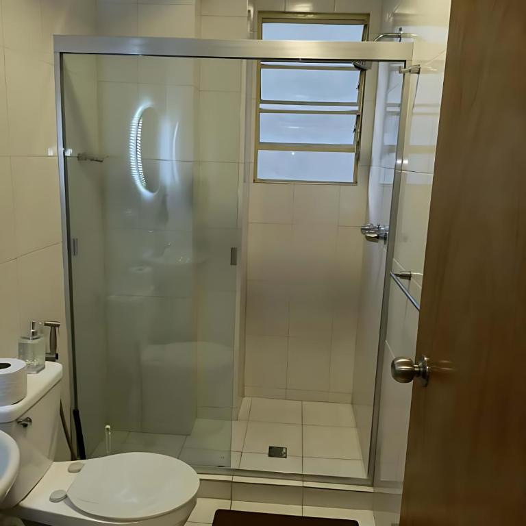 Apartamento Espacioso Como Nuevo con 2 Habitaciones y a 5 minutos de San Bernardino con Ascensor Operativo - Two-Bedroom Apartment - 39