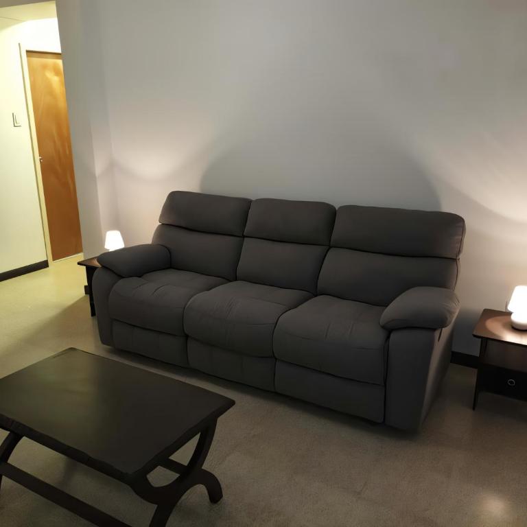 Apartamento Espacioso Como Nuevo con 2 Habitaciones y a 5 minutos de San Bernardino con Ascensor Operativo - Two-Bedroom Apartment - 28