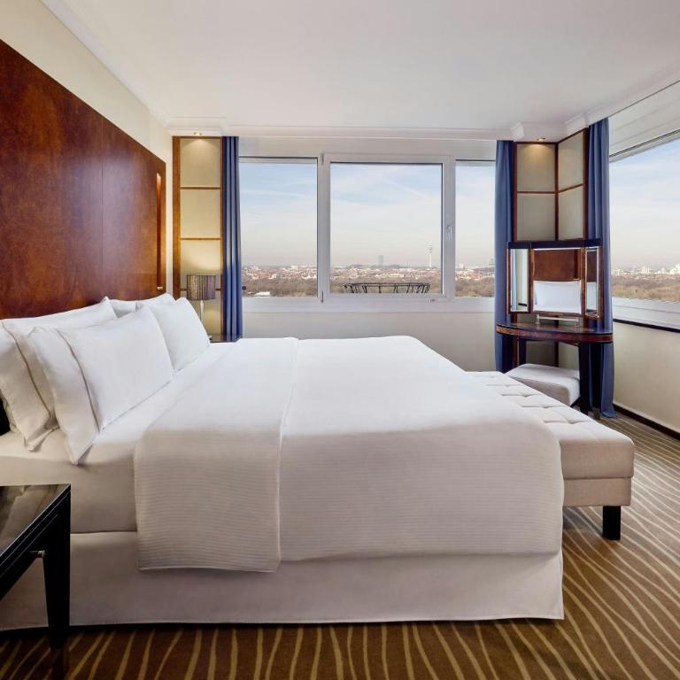 The Westin Grand Munich - Deluxe Suite mit 1 Schlafzimmer mit Kingsize-Bett - 6