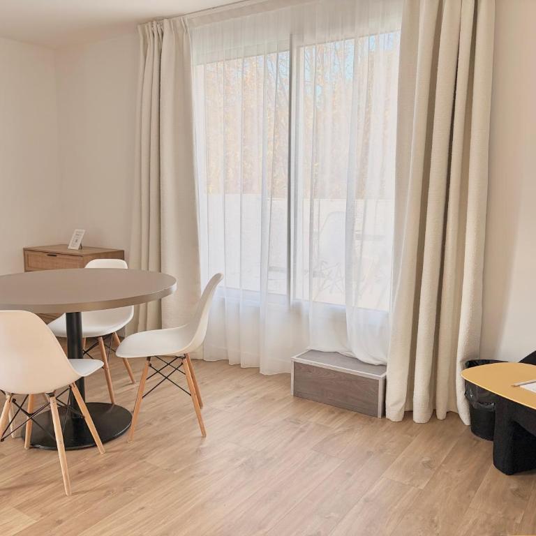Le Prose Hôtel - Suite Familiale avec Balcon - 4