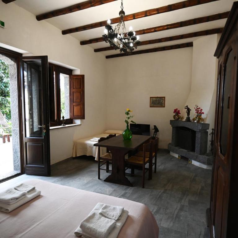 Agriturismo Gli Aranci dell'Etna - Camera Quadrupla Comfort - 8