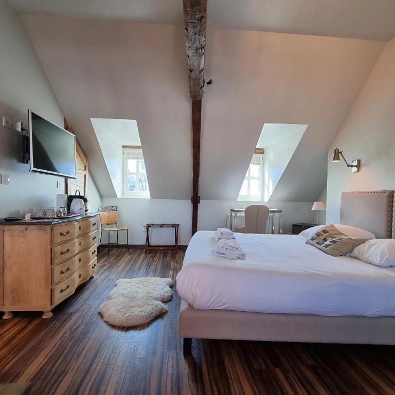 Chambres Houdaille - Chambre Double Confort - Vue sur Port - 3ème Étage - 1