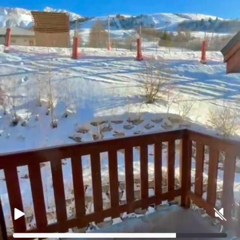 AU PIED DES PISTES 5 Personnes avec balcon - Appartement 1 Chambre - 8