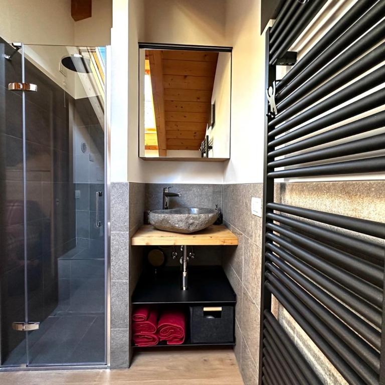 Appartamento Picchio - Appartamento Deluxe con 2 Camere da Letto e Balcone - 10