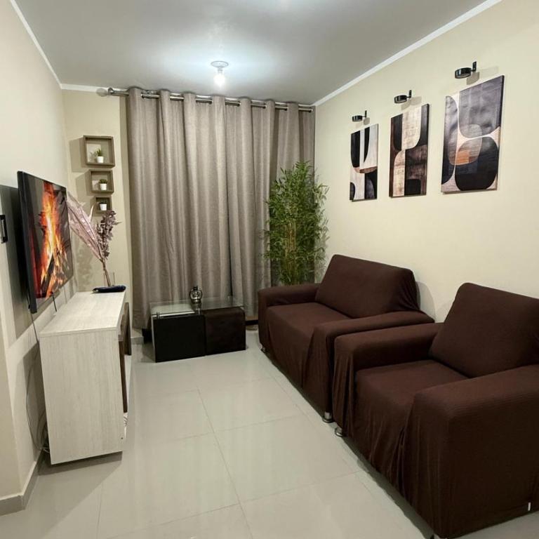 Apartamento de 3 habitaciones, Cocina Americana y Salón Moderno - Three-Bedroom Apartment - 2