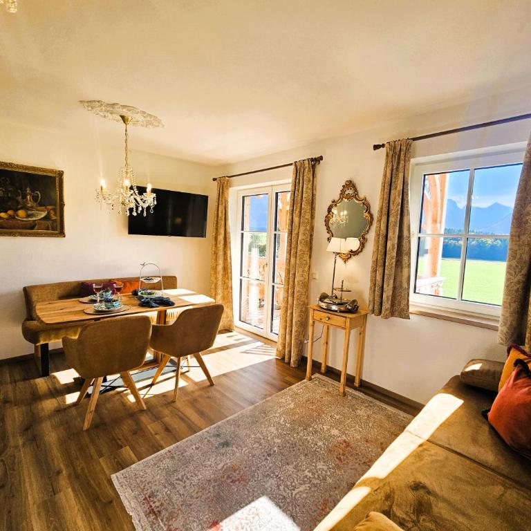 Lippingergut - "Die Geliebte des Kaisers" - Two-Bedroom Apartment with Mountain View - 27