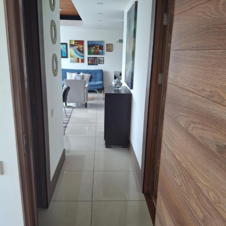 Departamento cómodo con excelente ubicación - Apartamento de 2 dormitorios con vistas - 3