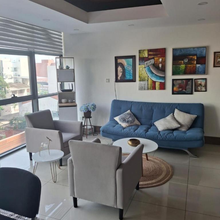 Departamento cómodo con excelente ubicación - Apartamento de 2 dormitorios con vistas - 2