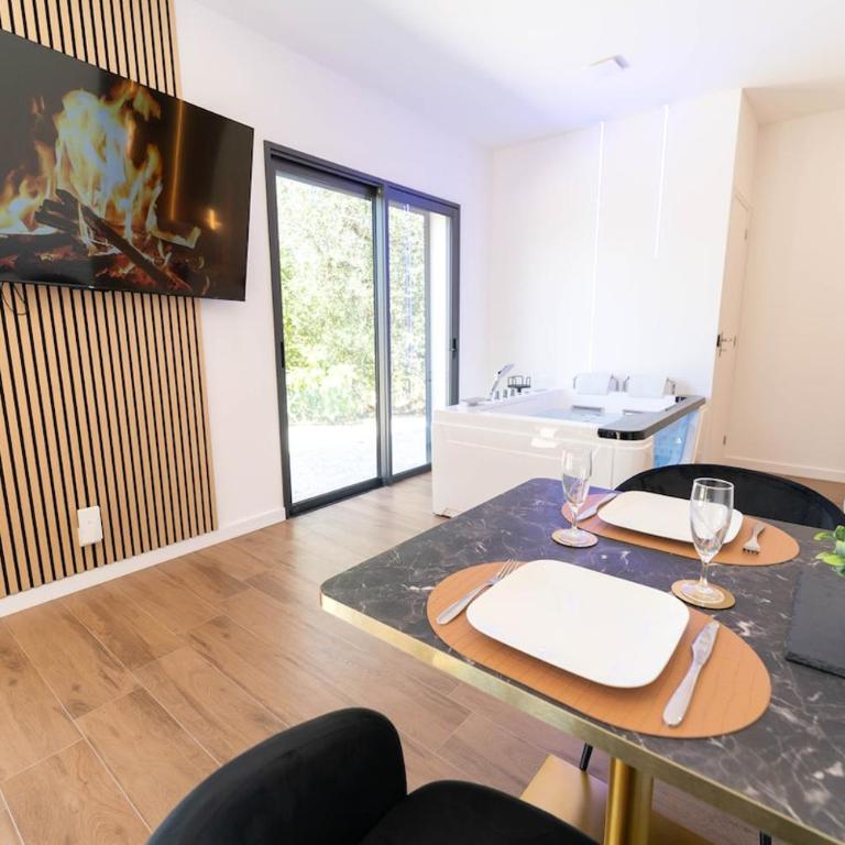Romantic suite with jacuzzi - Appartement 2 Chambres - 16