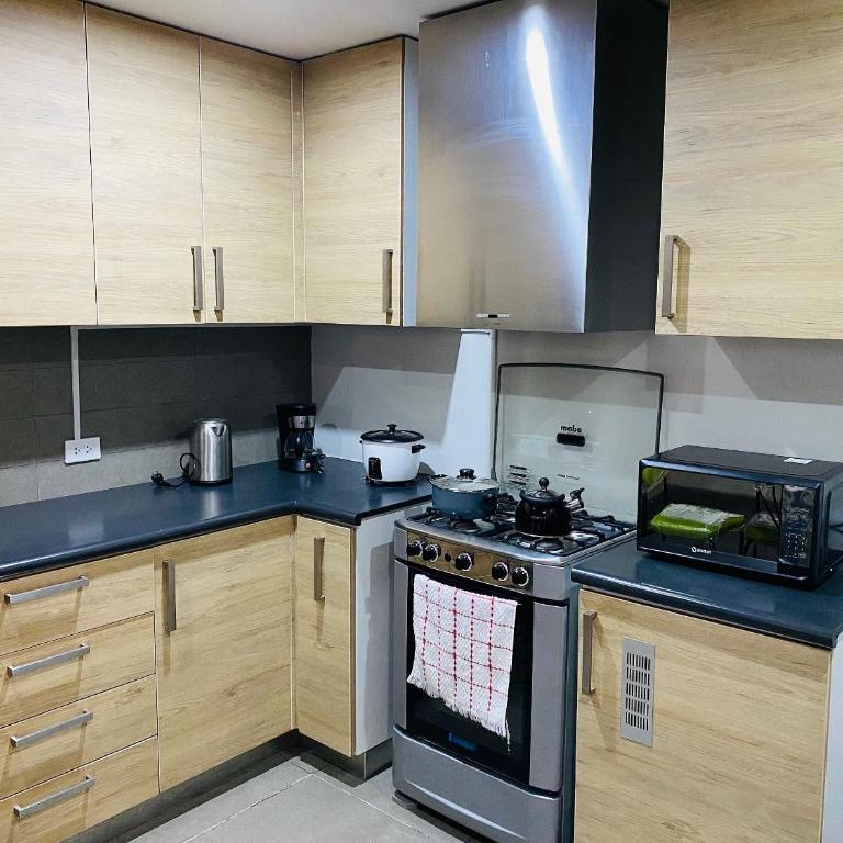 Tu Refugio en Miraflores – Céntrico y Tranquilo - Apartment with City View - 8
