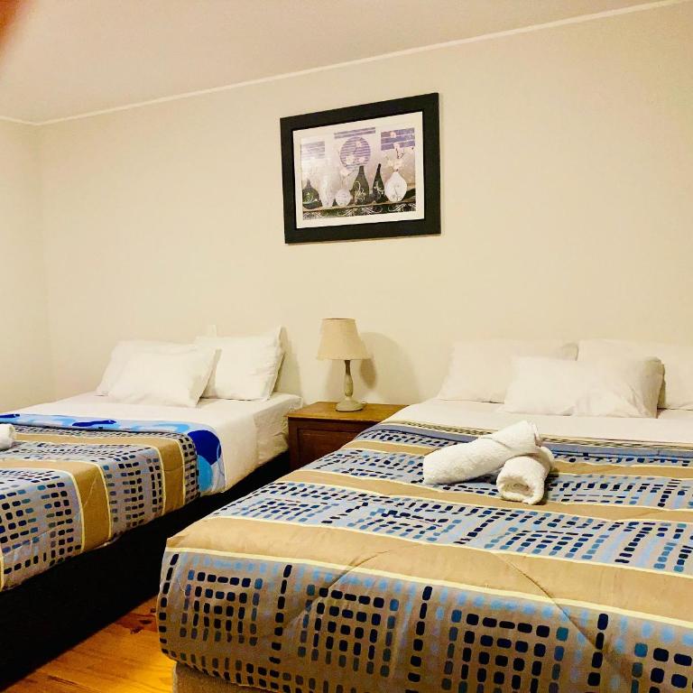 Suite Independiente con Baño Privado – Miraflore - Comfort Quadruple Room - 3