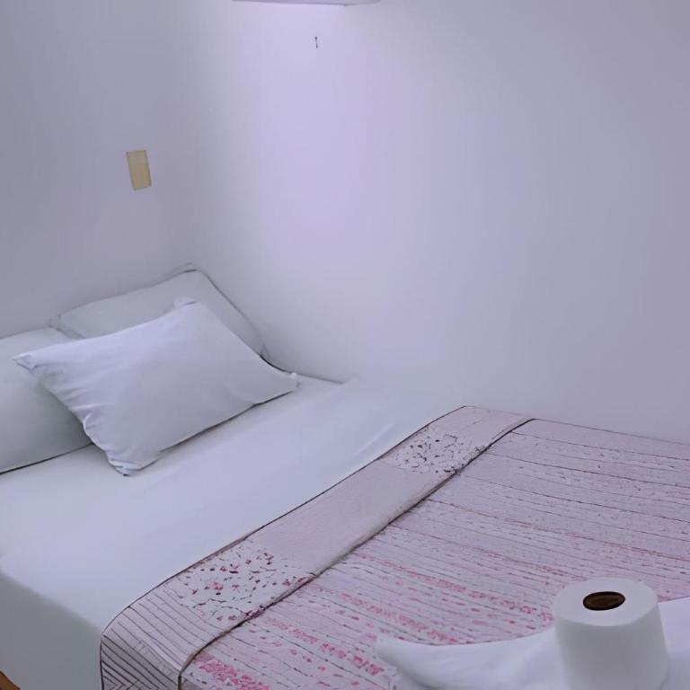 SM3 Habitación pequeña con baño privado/Miraflores - Budget Single Room - 4