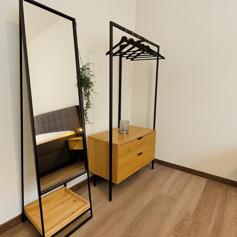 YFB-170m2 Apartment für bis zu 15, modern, 1min zu UBahn, Ruhige Lage, Parkplätze, WIFI, Netflix, Kindergerecht - Appartamento Deluxe - 14