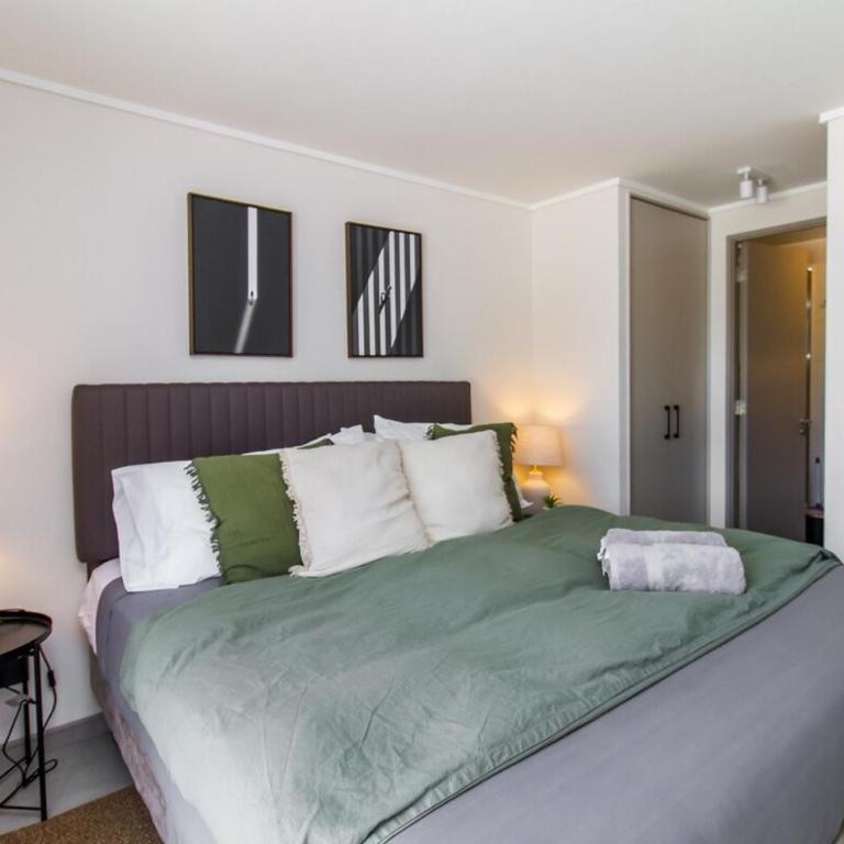 Confort y Estilo cerca e Metro Irarrázaval - Two-Bedroom Apartment - 9