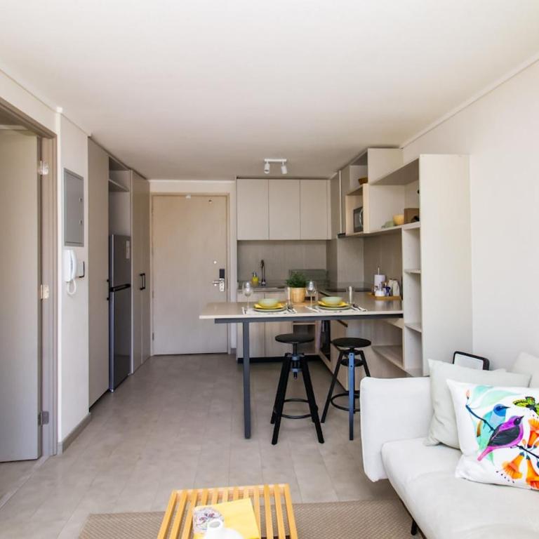 Confort y Estilo cerca e Metro Irarrázaval - Two-Bedroom Apartment - 27