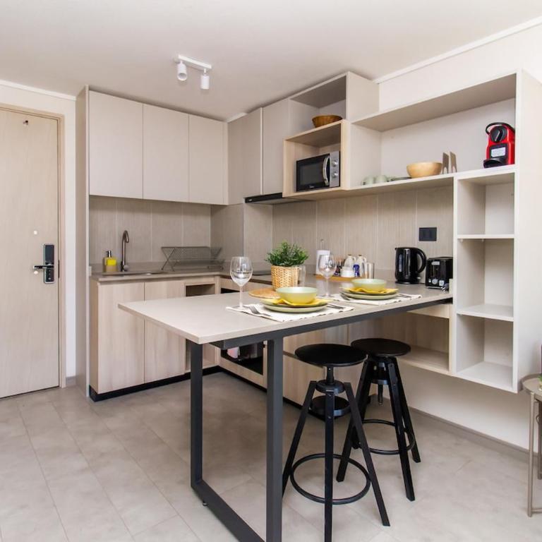 Confort y Estilo cerca e Metro Irarrázaval - Two-Bedroom Apartment - 37