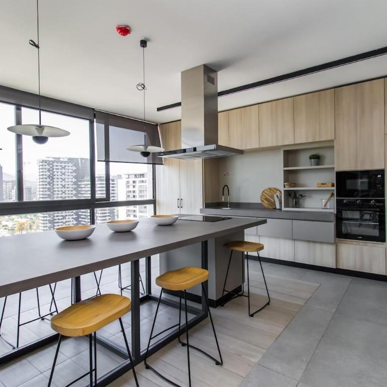 Confort y Estilo cerca e Metro Irarrázaval - Two-Bedroom Apartment - 40