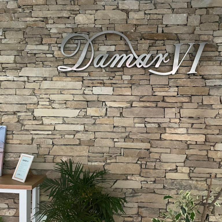 Edificio Damar VI 3 Amb, 2 hab en suite c cochera cubierta - Apartamento de 3 dormitorios - 14