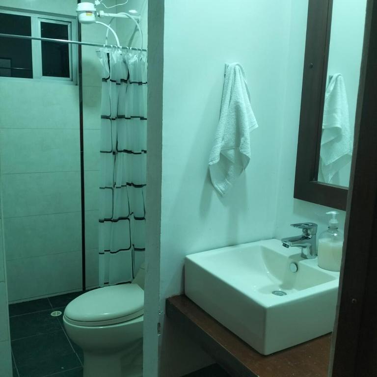 Casa Blanca - Five-Bedroom House - 56