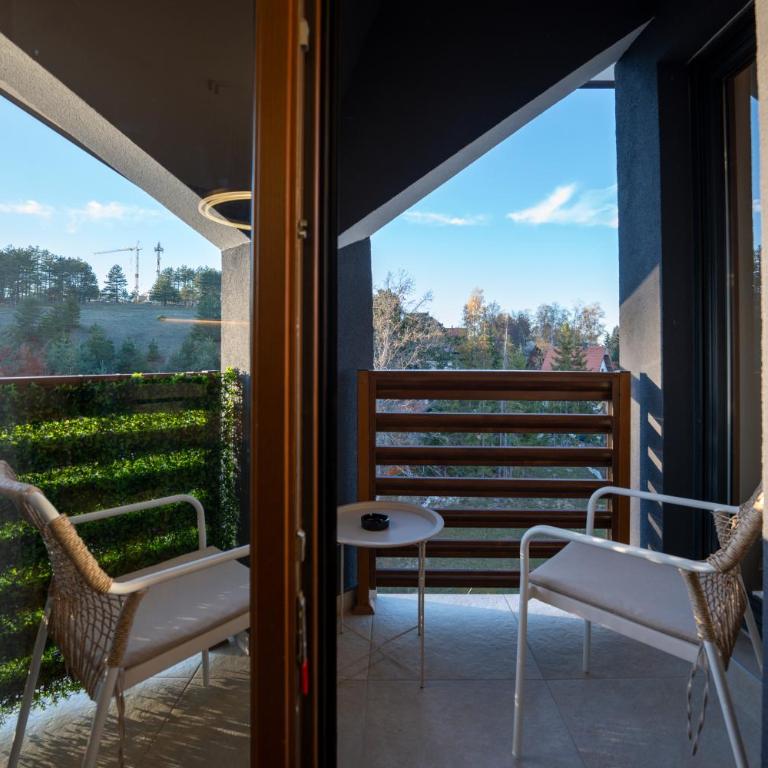 Apartman VIWA - Prestige Forest Zlatibor - Two-Bedroom Apartment with Mountain View - 2