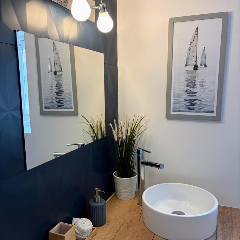 Villa St Laurent - Bel appartement refait à neuf à 50 m de la Plage - Apartamento - 20