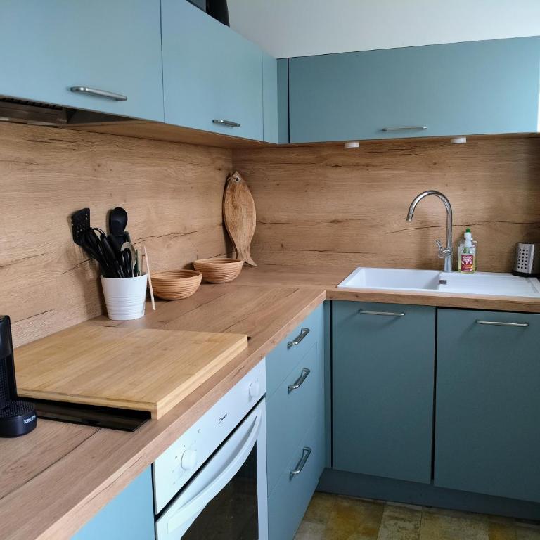 Villa St Laurent - Bel appartement refait à neuf à 50 m de la Plage - Apartamento - 17