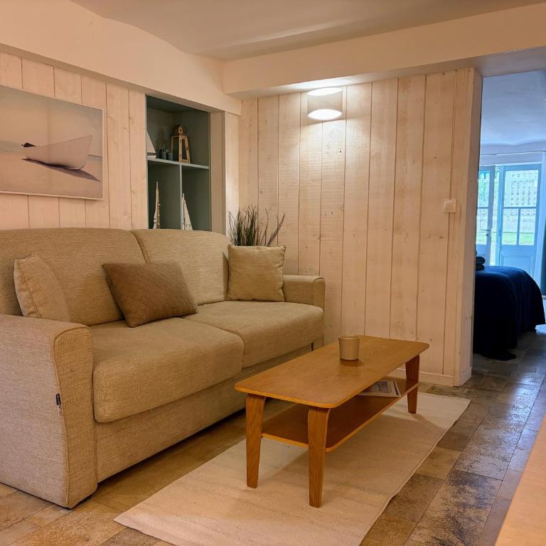 Villa St Laurent - Bel appartement refait à neuf à 50 m de la Plage - Apartamento - 10