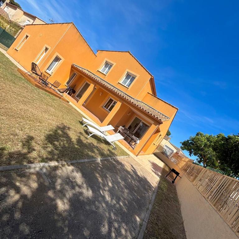 Grande Maison au Grau d Agde - Villa - 1
