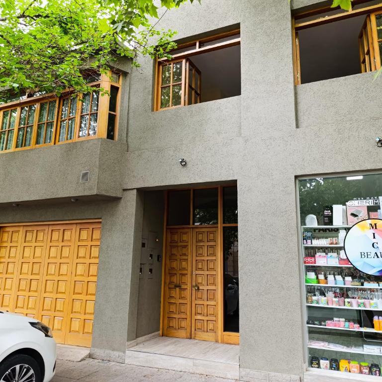 Amplio departamento en pleno centro con cochera privada - Apartamento - 16