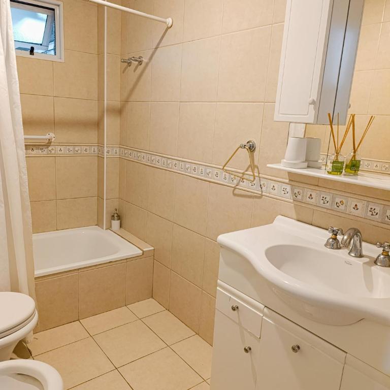 Amplio departamento en pleno centro con cochera privada - Apartamento - 13