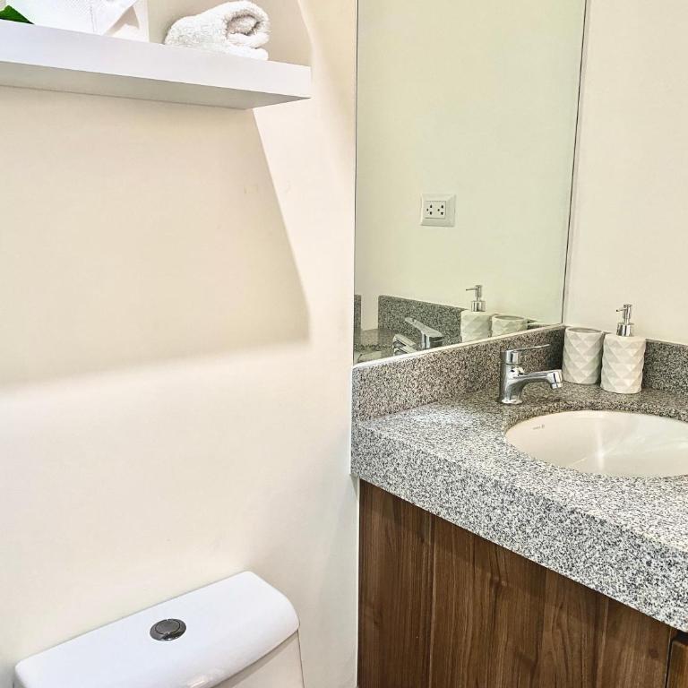 Apartamento con vista a San Isidro - One-Bedroom Apartment with City View - 3