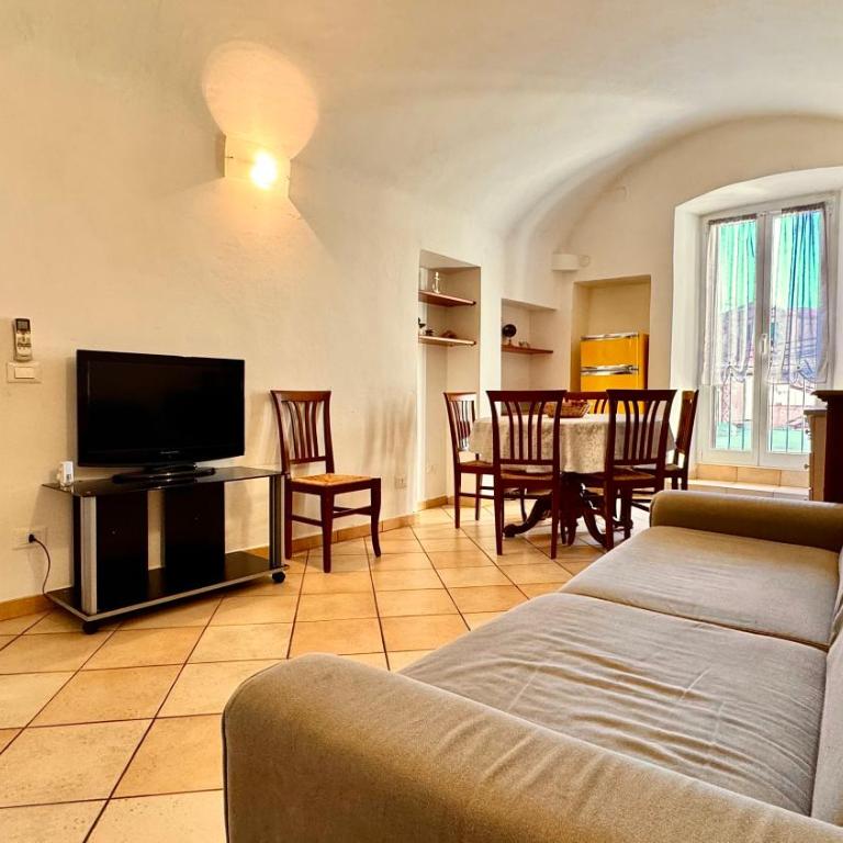[2 passi dal mare di Alassio] Ampio trilocale - Appartamento con 2 Camere da Letto - 2