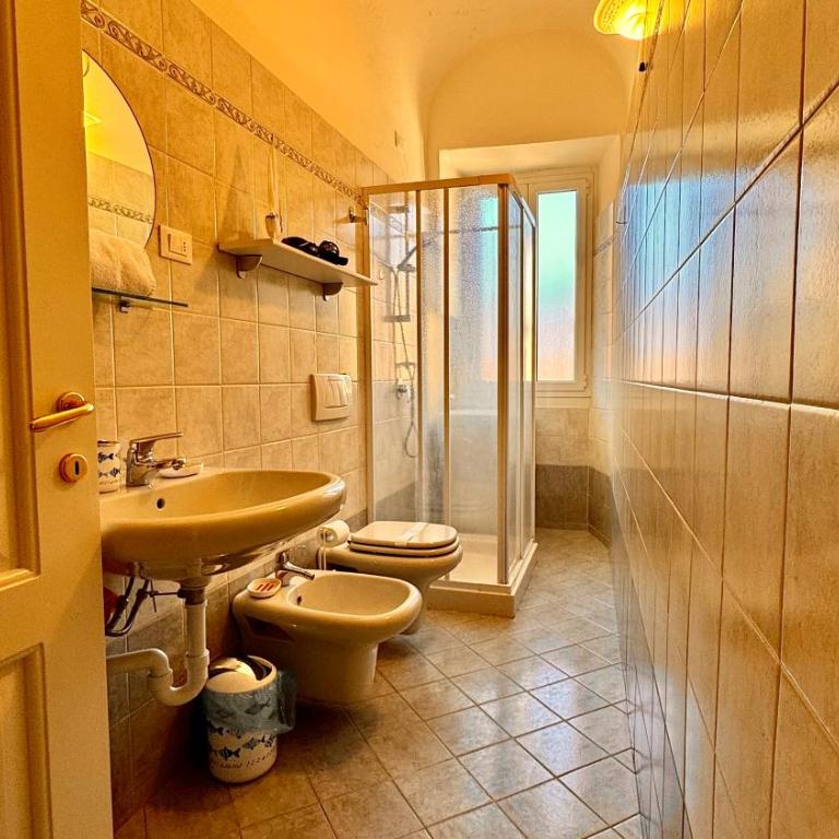 [2 passi dal mare di Alassio] Ampio trilocale - Appartamento con 2 Camere da Letto - 4