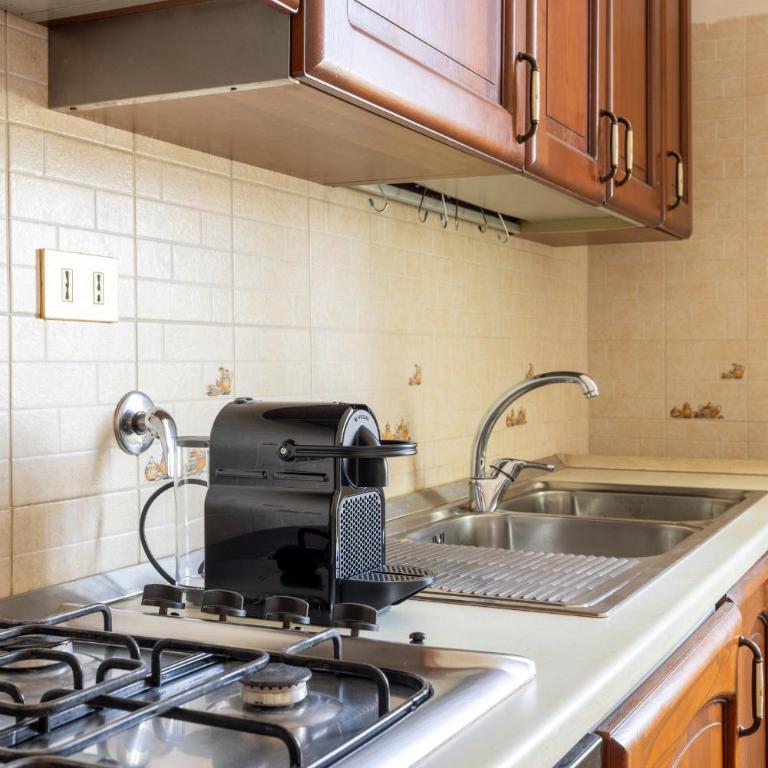 Piramide Maison-Rustic Elegance in Rome - One-Bedroom Apartment - 10