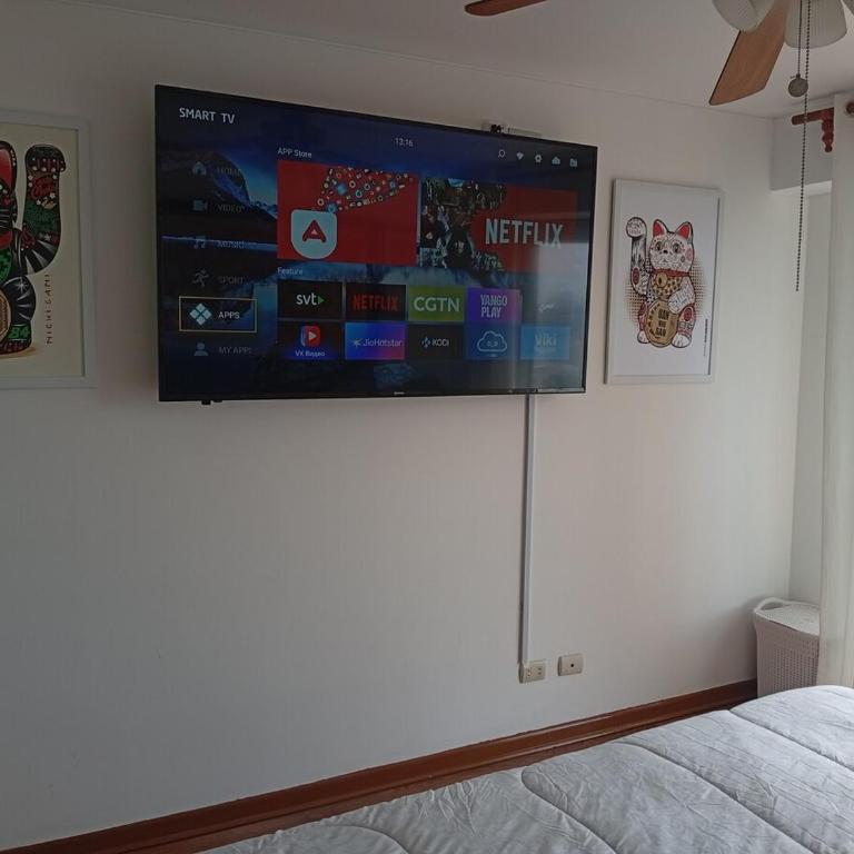 Large Oceanview Balcony Apartment in Miraflores - Three-Bedroom Apartment - 11