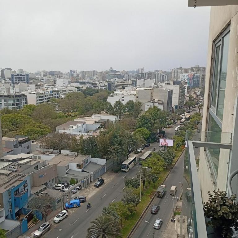 Large Oceanview Balcony Apartment in Miraflores - Three-Bedroom Apartment - 26