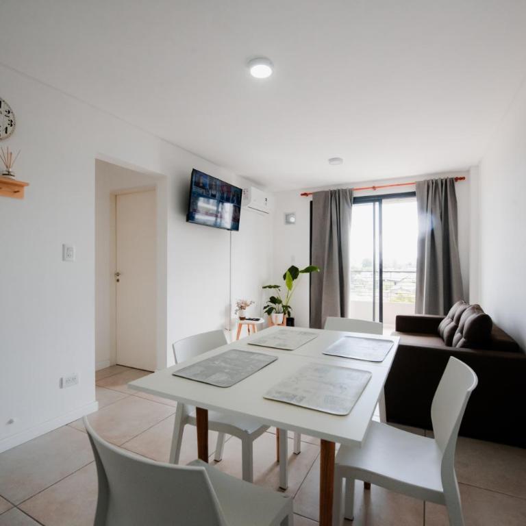 Vera Mujica con Cochera - One-Bedroom Apartment - 1