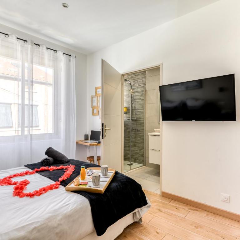 Le Bourget - Envolée Romantique - Comfort Dreibettzimmer mit Dusche - 8