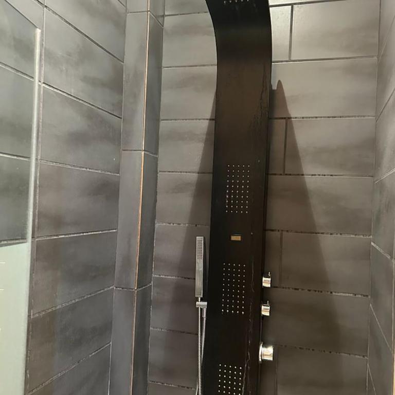 Appart calme avec Parking privé, Métro 3min, 12min Paris - Appartement 2 Chambres - 4