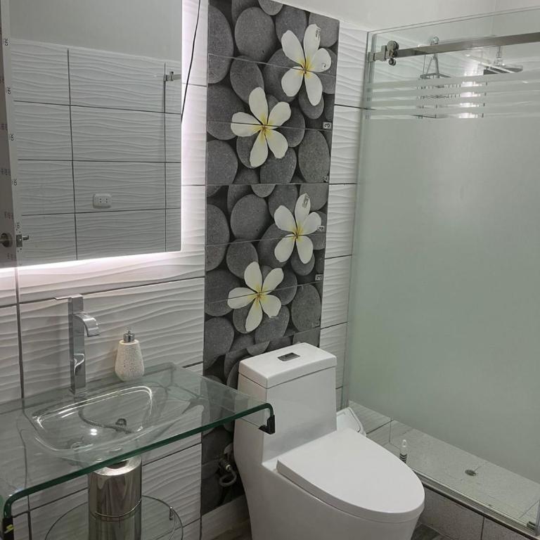 alquilo casa! - Casa de 3 dormitorios - 4