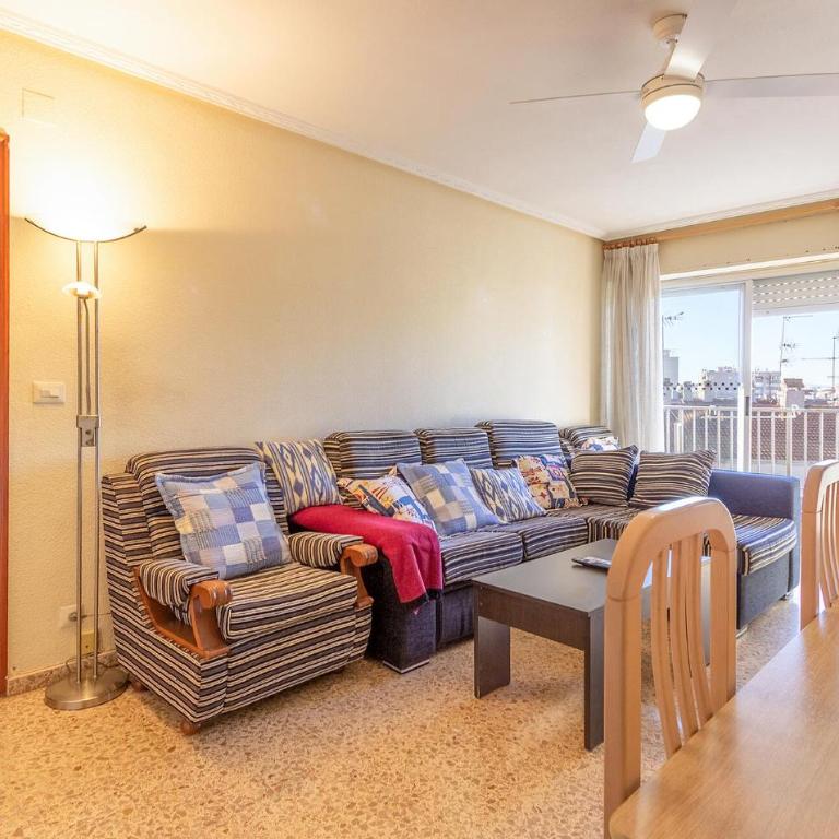 3 Bedroom Lovely Apartment In Santa Pola - Apartamento de 3 dormitorios - 8